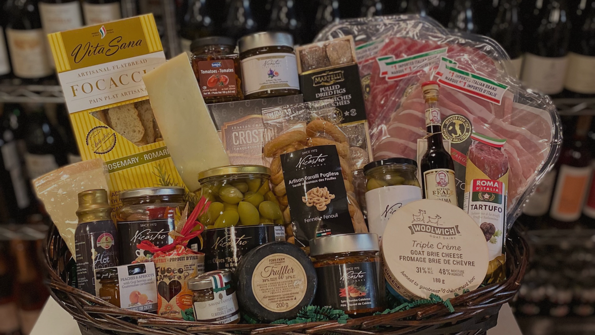 LangheNascetta＆Barolo Ginestraセット Signature Gourmet Baskets & Gifts – La BOTTEGA Nicastro