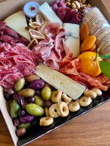 Signature La BOTTEGA BOX
      

      

      
        

        $10000